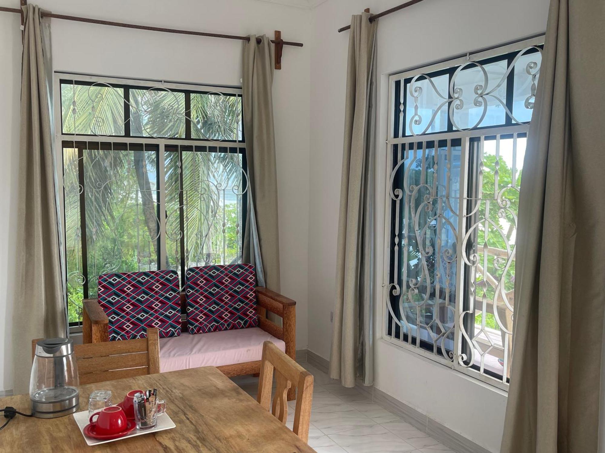 Zanzibar Escape 1&2